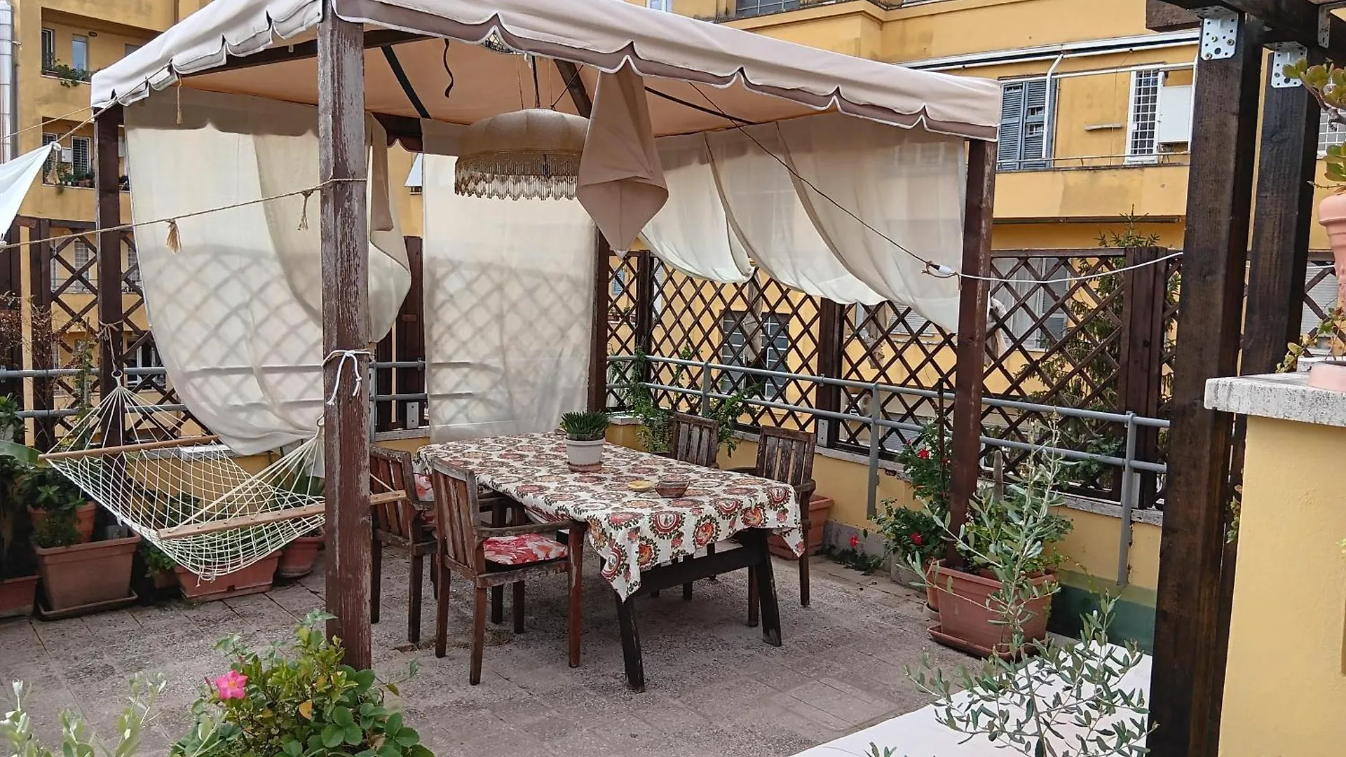 A Casa Di Claudio In Centro Apartment Rome Italy